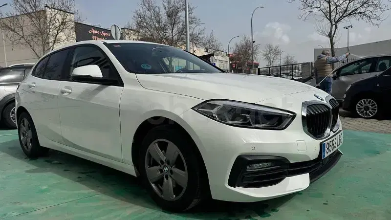 Usado BMW 118 150 CV (110 kW) 2020 Blanco Berlina