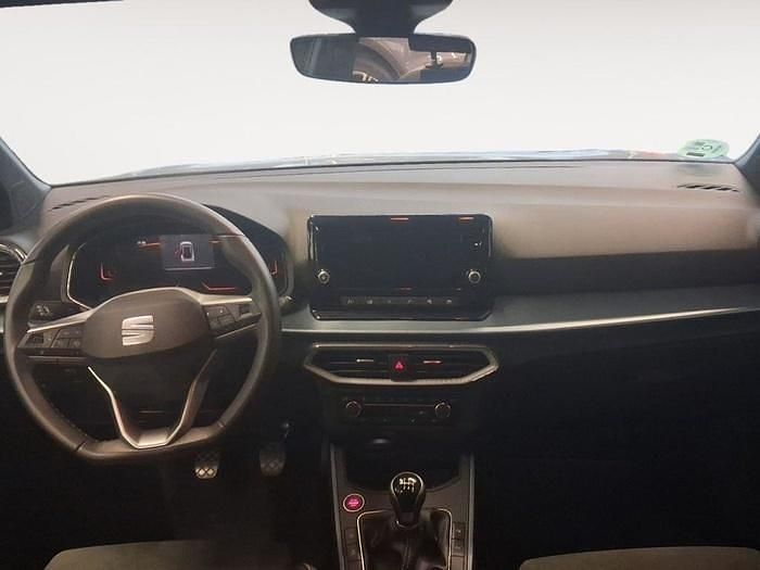 Usado Seat Arona Xperience 115 CV (84 kW) 2025 Gris SUV