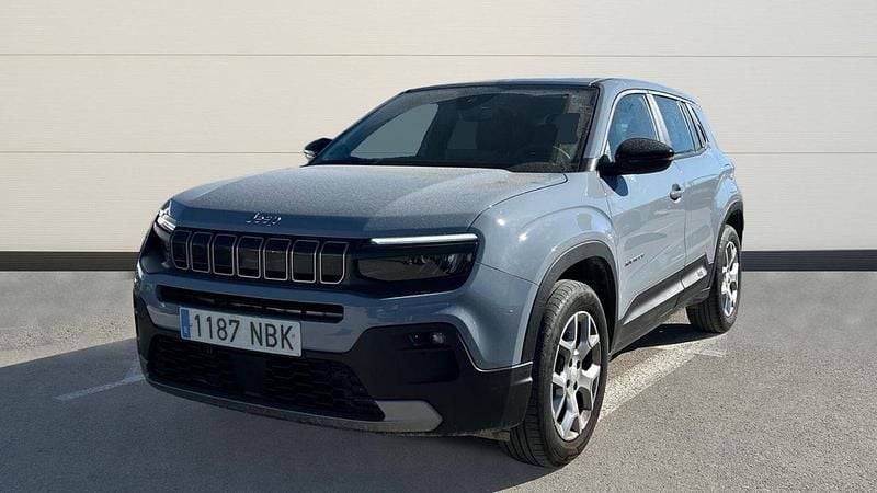 Usado Jeep Avenger Altitude 100 CV (73 kW) 2025 Gris SUV