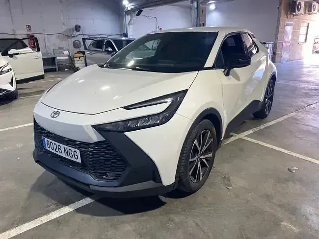 Usado Toyota C-HR Advance 140 CV (102 kW) 2025 Blanco SUV