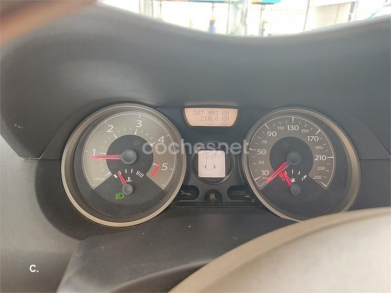 Usado Renault Mégane GrandTour Privilege 120 CV (88 kW) 2006 Gris / plata Familiar