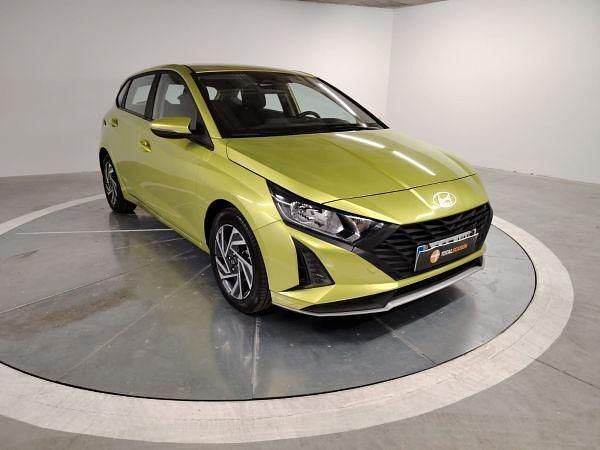 Usado Hyundai i20 84 CV (61 kW) 2024 Amarillo Berlina