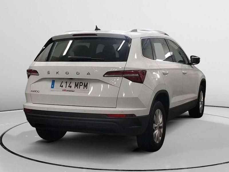 Usado Skoda Karoq Ambition 116 CV (85 kW) 2024 Blanco SUV