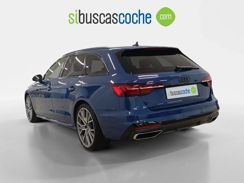 Usado Audi A4 163 CV (119 kW) 2024 Azul Familiar