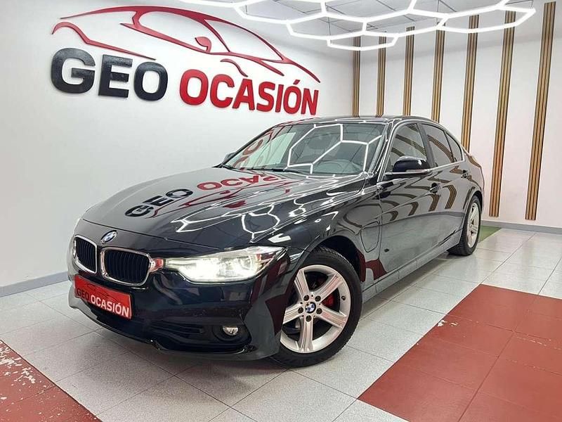 Negro Usado 2016 BMW 330e iPerformance Berlina | 17.000 € - Imagen 1/4