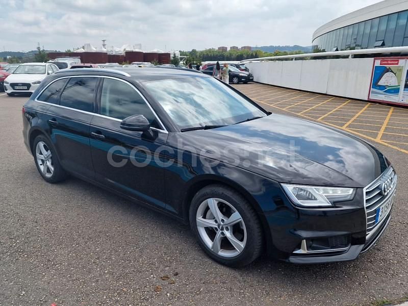 Usado Audi A4 Advanced Plus 190 CV (139 kW) 2019 Negro Familiar