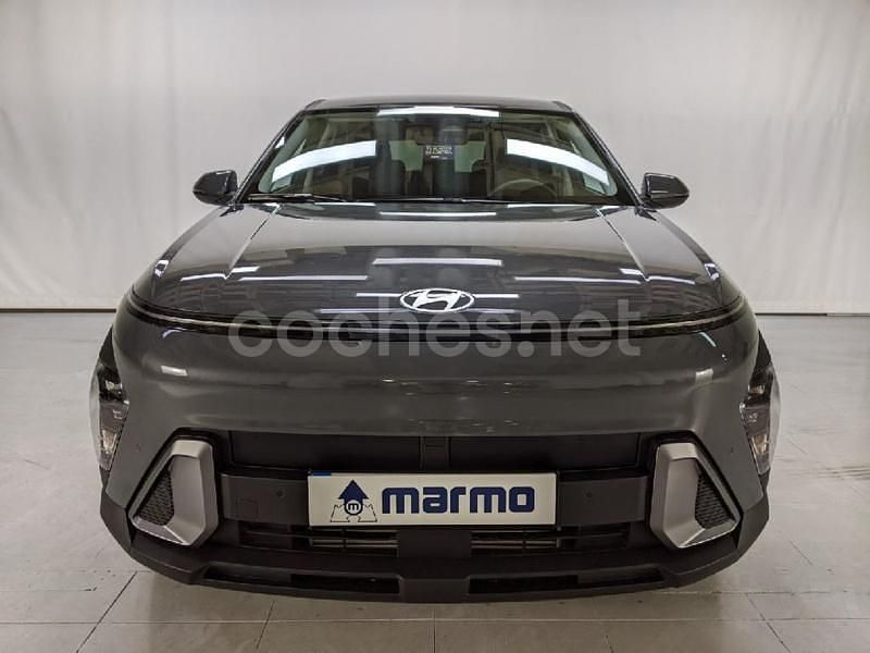 Nuevo Hyundai Kona 100 CV (73 kW) 2025 Gris / plata SUV
