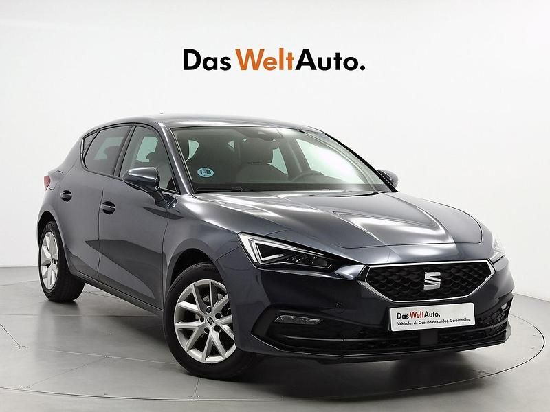 Gris Usado 2024 Seat Leon Style Berlina | 19.490 € (Precio justo) - Imagen 1/4
