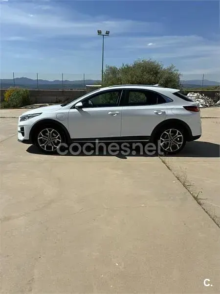 Usado Kia XCeed 141 CV (103 kW) 2021 Blanco SUV