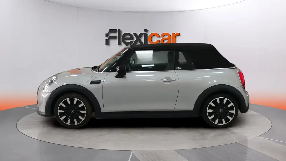 Usado Mini Cooper Cabriolet 136 CV (100 kW) 2023 Negro Descapotable