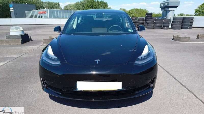 Negro Usado 2020 Tesla Model 3 Standard Range Berlina | 21.500 € (Buen precio) - Imagen 1/4