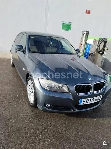 Usado BMW 318 143 CV (105 kW) 2009 Beige Berlina