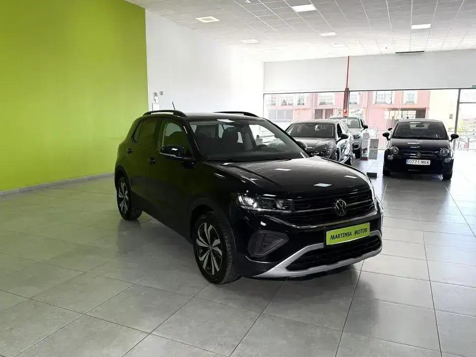 Usado VW T-Cross Life 95 CV (69 kW) 2025 Negro SUV