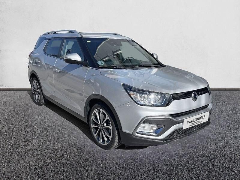 Usado Ssangyong (KGM) XLV 128 CV (94 kW) 2019 Beige SUV