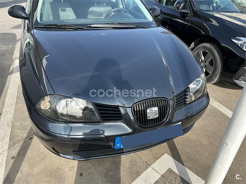 Usado Seat Ibiza Reference 64 CV (47 kW) 2004 Verde Utilitario