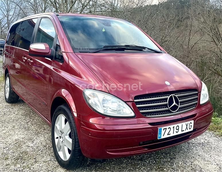 Usado Mercedes Viano 150 CV (110 kW) 2010 Granate Monovolumen