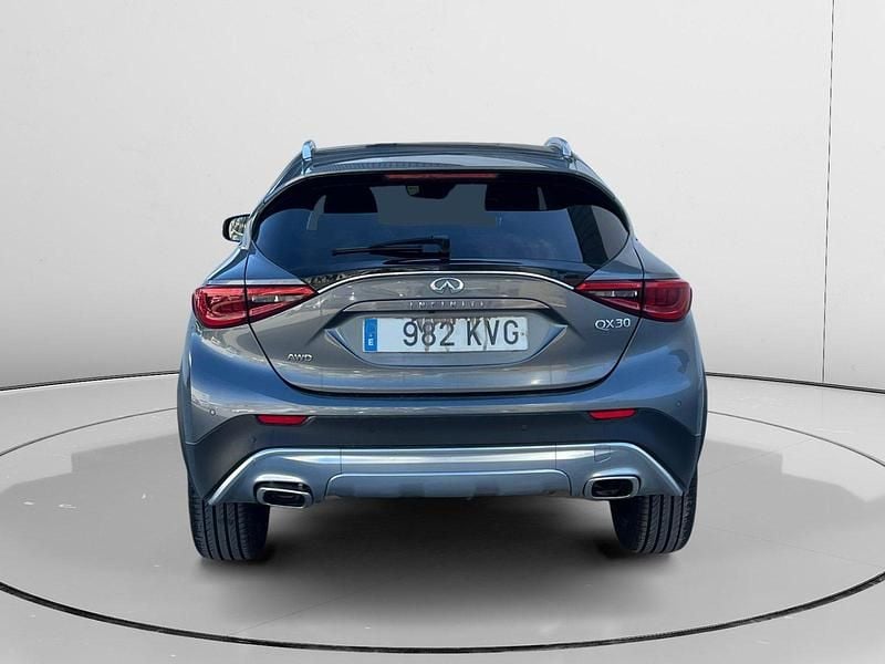 Usado Infiniti QX30 170 CV (125 kW) 2019 SUV