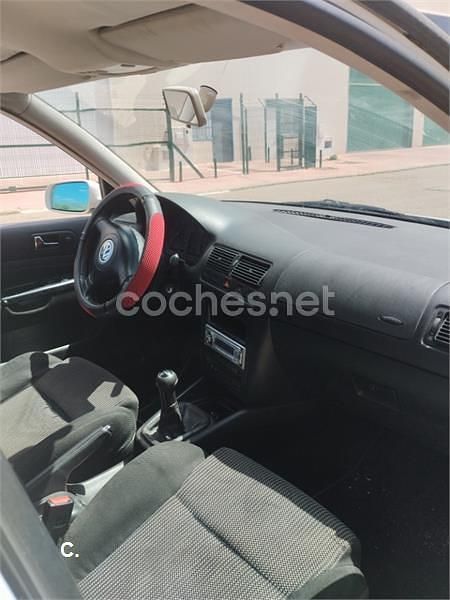 Usado VW Golf III Conceptline 90 CV (66 kW) 1999 Blanco Berlina