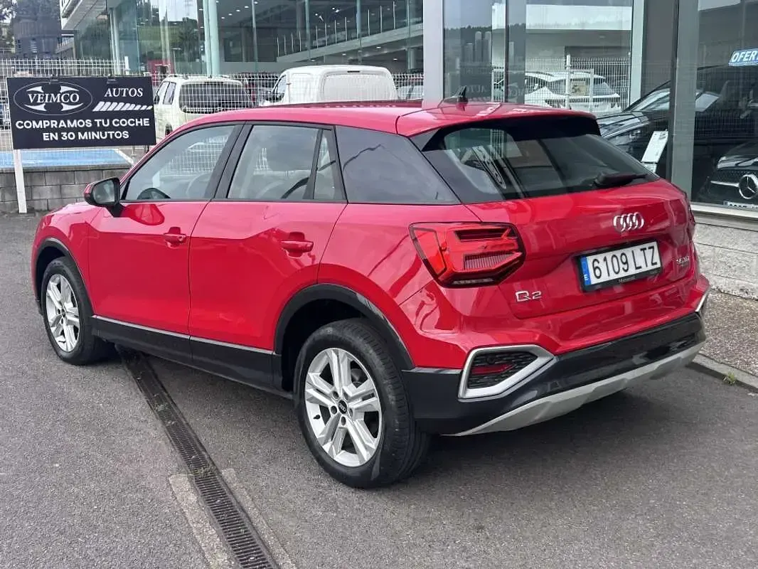 Usado Audi Q2 Advanced 150 CV (110 kW) 2021 Rojo SUV
