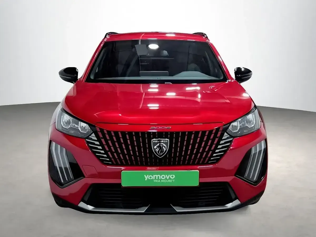 Usado Peugeot 2008 Allure 131 CV (96 kW) 2024 Rojo SUV