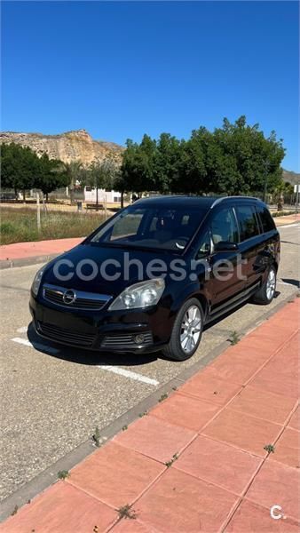 Negro Usado 2007 Opel Zafira Cosmo Monovolumen | 4200 € (Precio justo) - Imagen 1/4