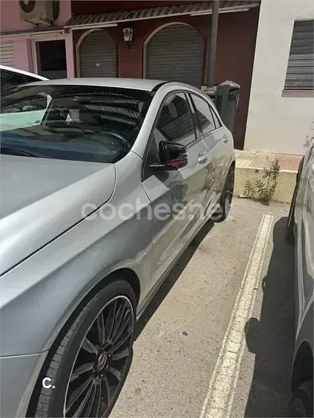 Usado Mercedes A180 Urban 109 CV (80 kW) 2013 Gris / plata Utilitario
