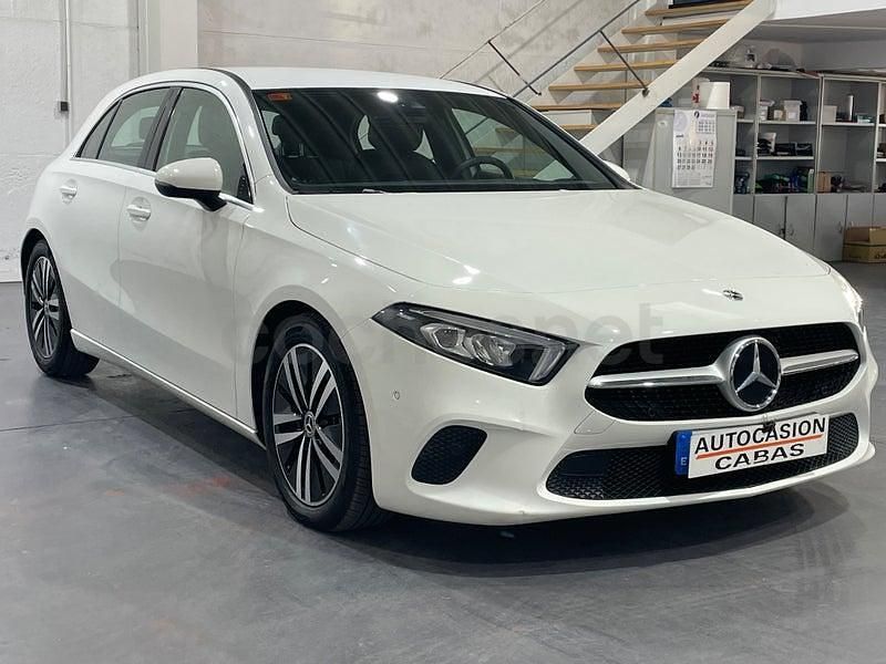 Usado Mercedes A180 136 CV (100 kW) 2021 Blanco Berlina