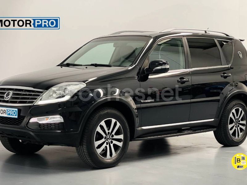 Negro Usado 2014 Ssangyong Rexton Limited SUV | 13.990 € (Un poco caro) - Imagen 1/4