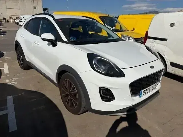 Usado Ford Puma Titanium 125 CV (91 kW) 2020 Blanco SUV