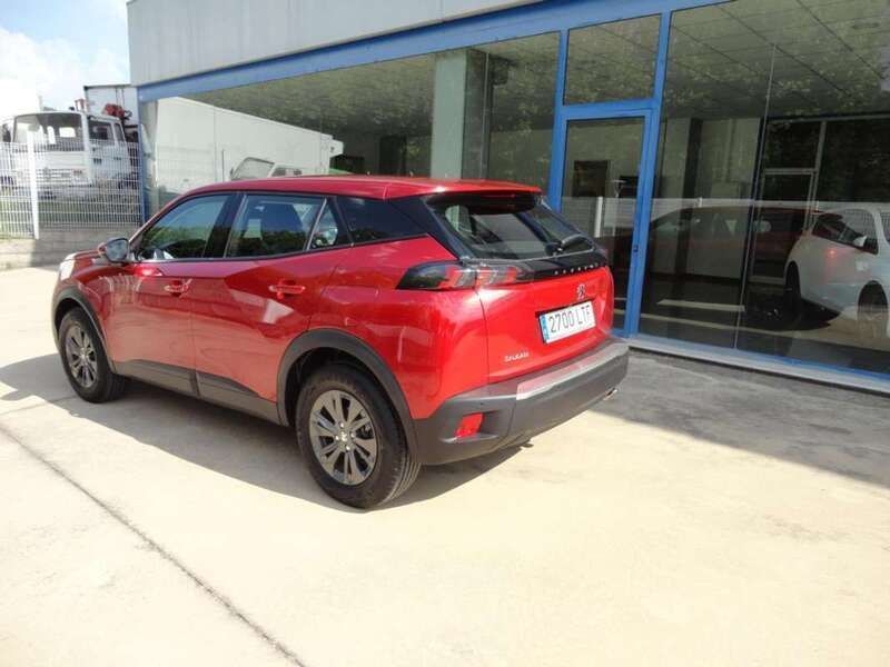 Usado Peugeot 2008 Allure 110 CV (80 kW) 2021 Burdeos SUV