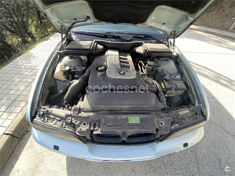 Usado BMW 530 193 CV (141 kW) 2002 Gris / plata Familiar