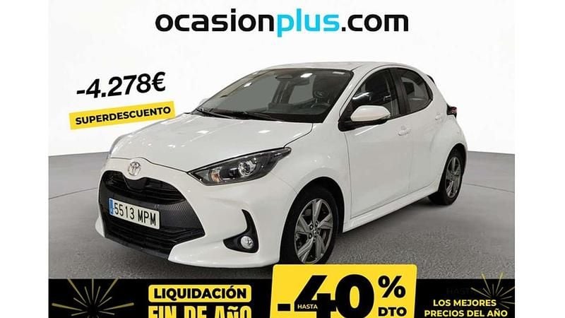 Blanco Usado 2024 Toyota Yaris Hybrid Active Utilitario | 15.566 € (Buen precio) - Imagen 1/4
