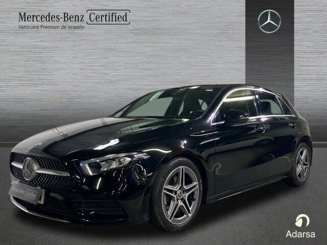 Negro Usado 2022 Mercedes A180 Advanced Berlina | 29.900 € (Un poco caro) - Imagen 1/4