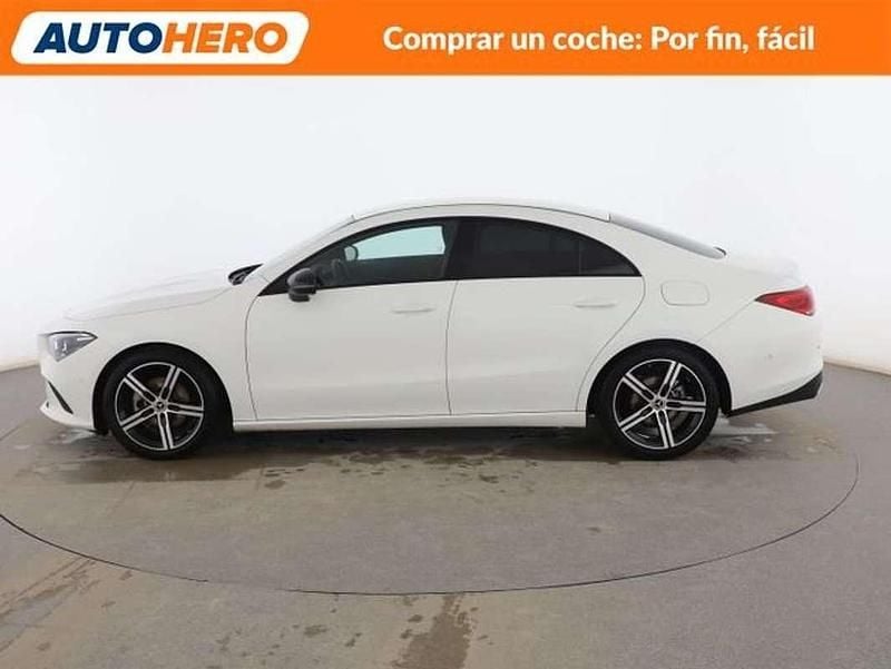 Usado Mercedes CLA180 136 CV (100 kW) 2023 Blanco Berlina