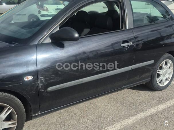 Negro Usado 2007 Seat Ibiza Berlina | 1800 € (Super precio) - Imagen 1/4