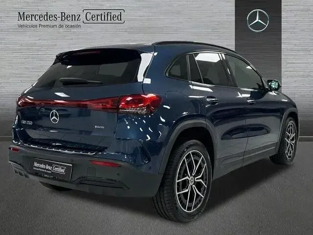 Usado Mercedes EQA250 139 kW (190 CV) 2022 Azul denim SUV