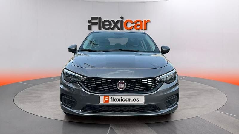 Usado Fiat Tipo Easy 95 CV (69 kW) 2019 Gris Berlina