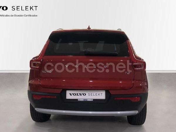 Usado Volvo XC40 Core 129 CV (94 kW) 2024 Granate SUV