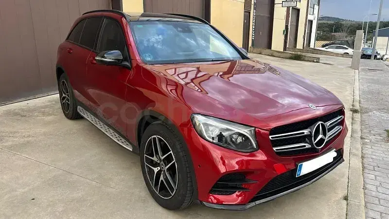 Usado Mercedes GLC220 194 CV (142 kW) 2019 Rojo SUV