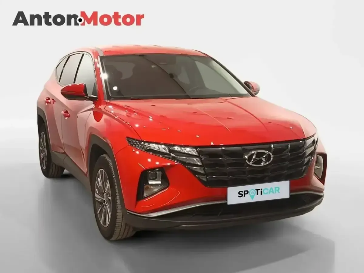 Käytetty Hyundai Tucson 150 HP (110 kW) 2022 Punainen Katumaasturi