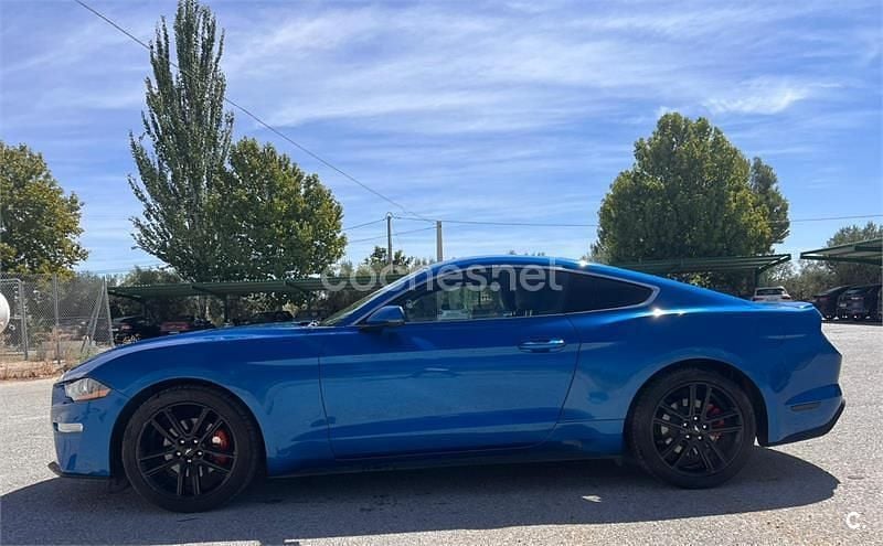 Usado Ford Mustang Fastback 290 CV (213 kW) 2019 Azul Coupe