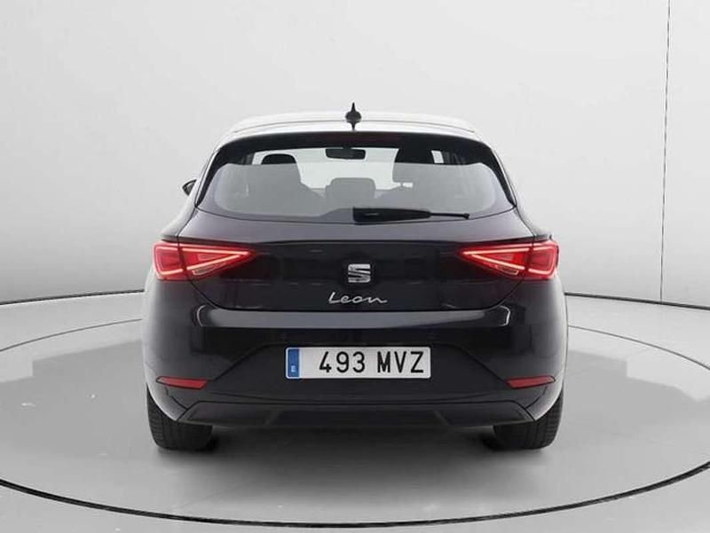 Używany Seat Leon Style 117 KM (86 kW) 2024 Czarny Hatchback