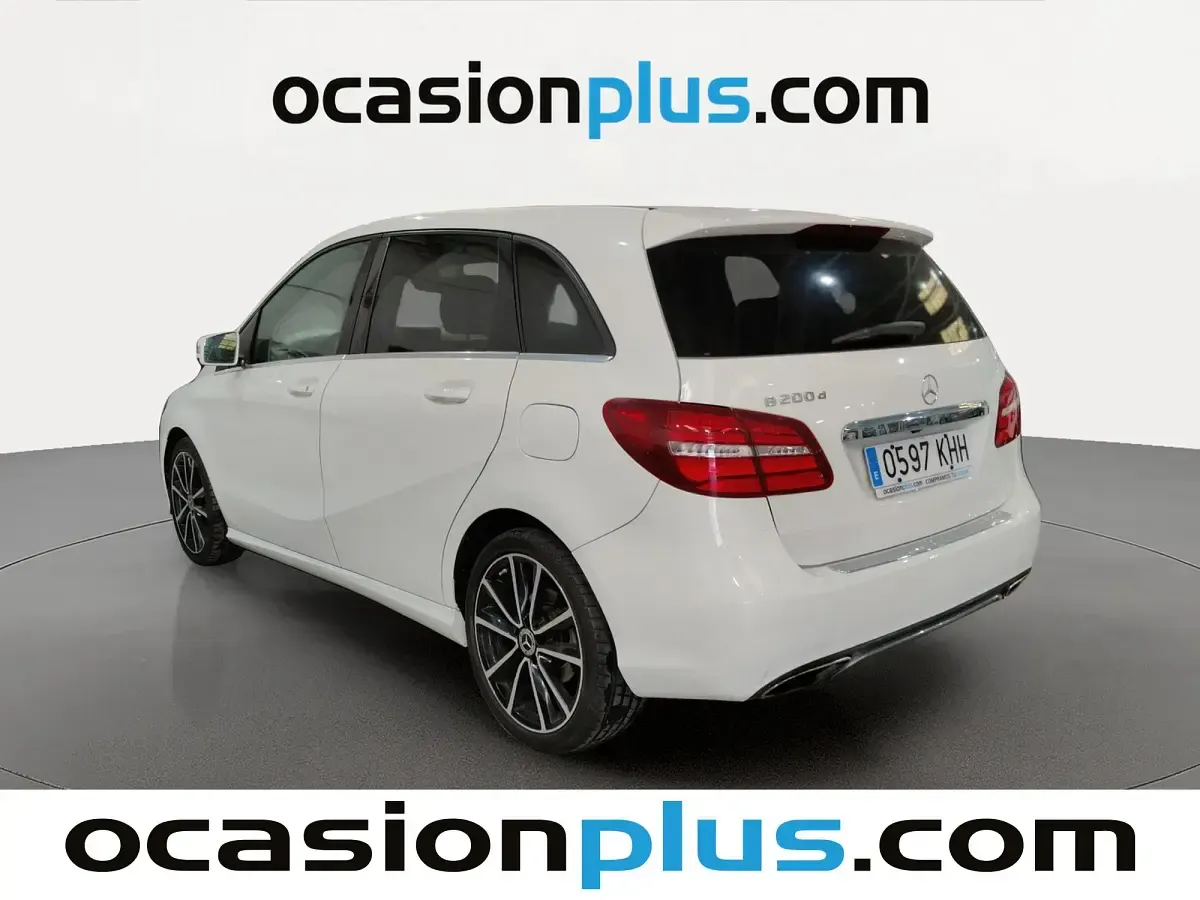 Usado Mercedes B200 136 CV (100 kW) 2018 Blanco Utilitario
