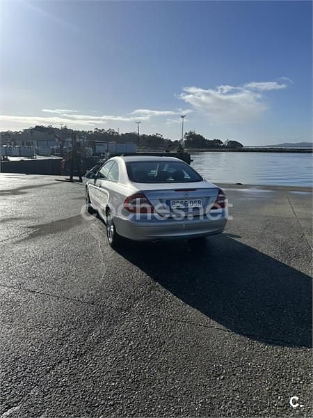 Usado Mercedes CLK240 Elegance 170 CV (125 kW) 2003 Gris / plata Coupe