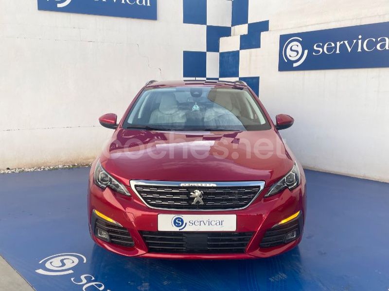 Granate Usado 2018 Peugeot 308 Allure Familiar | 11.900 € (Precio justo) - Imagen 1/4