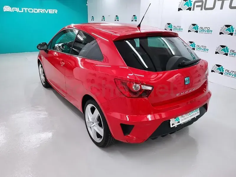 Usado Seat Ibiza SC CUPRA 180 CV (132 kW) 2012 Rojo Utilitario