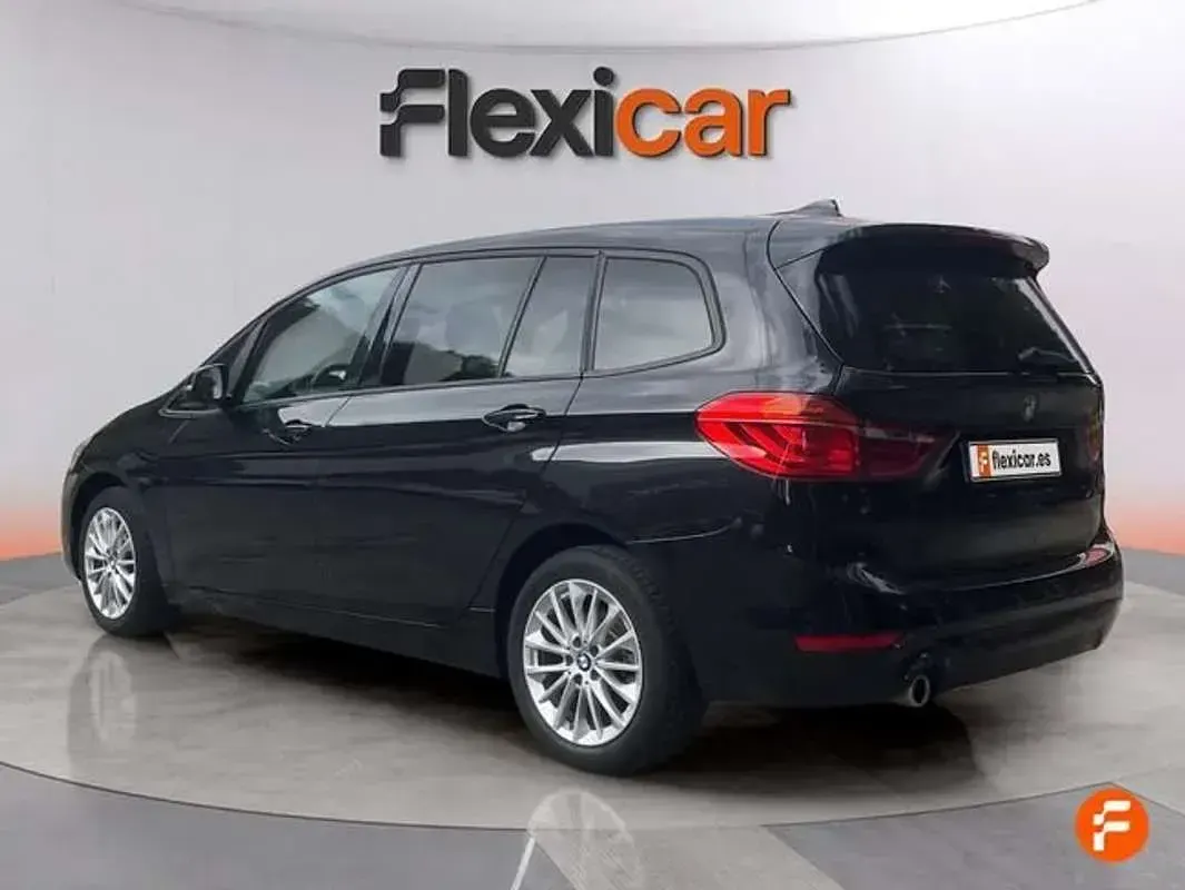 Używany BMW 218 140 KM (102 kW) 2020 Czarny Minivan