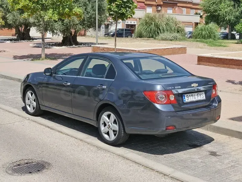 Usado Chevrolet Epica 150 CV (110 kW) 2007 Negro Berlina