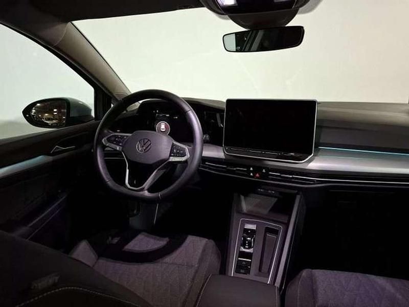 Occasion VW Golf VIII 116 ch (85 kW) 2024 Bleue Citadine
