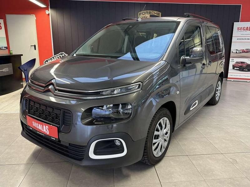 Usado Citroën Berlingo Feel 110 CV (80 kW) 2021 Gris Monovolumen